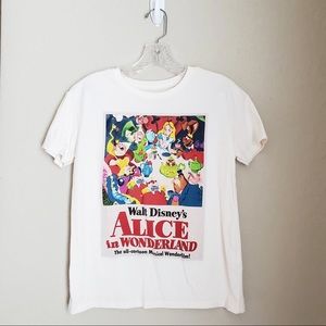 ❤️SOLD ❤️🐰❤️Alice in Wonderland T-shirt❤️🐰